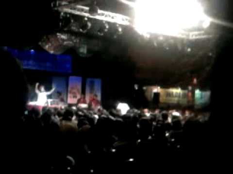 Satinder Sartaj Live - Niki Jehi Kuri.mp4