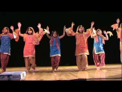 Mundian to Bach Ke Rahi