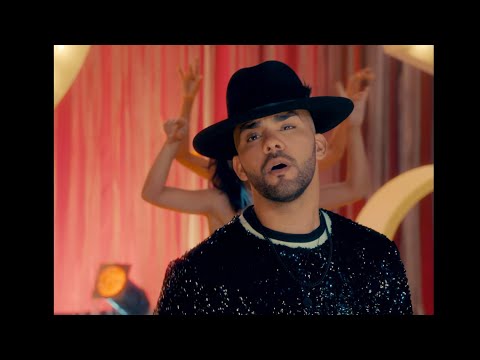 Gabriel & Olga TaƱon - Como No Amarte (Official Video)
