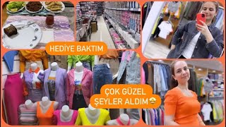 YENİ CİCİLER ALDIM⁉️RENKLİ GİYİN DEDİLER😅KOMŞUMA ÇAYA GİTTİM✅ZÜCCACİYE😊BUTİKTE Y