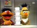 Ernie und Bert - Tassen zählen (Sesamstrasse)