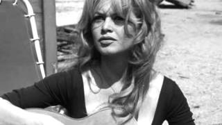 Watch Brigitte Bardot Cest Une Bossa Nova video