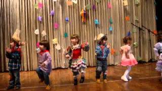 Leo-Cris-Festa Junina-19-06-2011.Mpg