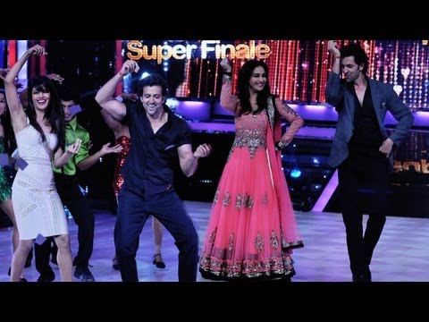 Hrithik & Priyanka Promote Krrish 3 On The Sets Of Jhalak Dikhhla...