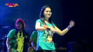 Ana Viana, Ayu Rivanka & Sasha Aneska - Sambalado Zarima - Xt Square Dangdut Reggae Jogja