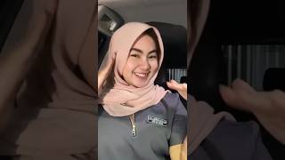 Buka Dikit Gerah Hijab Jilbab Ketat