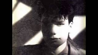 Watch Eric Martin Crazy World Like This video