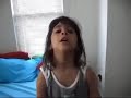 بنت صغيرة تشتم بنات امريكا
