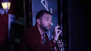 Especiales de 1/2 hora.- Mike Salazar "El caballero de la comedia"