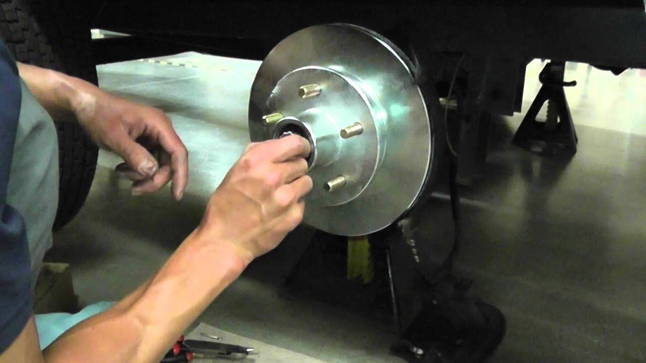 Asian Bass Guy UFP DB-42 Trailer brakes hub, disc, pads install - YouTube