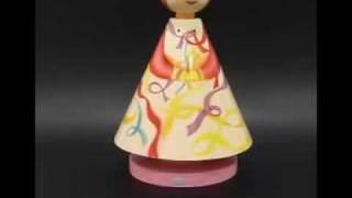 La Boîte À Musique Musicole Danseuse Au Foulard, Création De Loiseau Bateau Sur Bilboquet