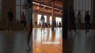 A peek into our #RANGISARI workshop 🌈👟