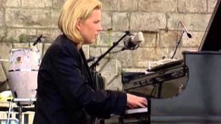 Watch Diana Krall I Cant Give You Anything But Love video