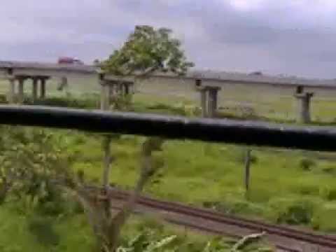 A INDIAN GIRL TAKEN THIS VIDEO