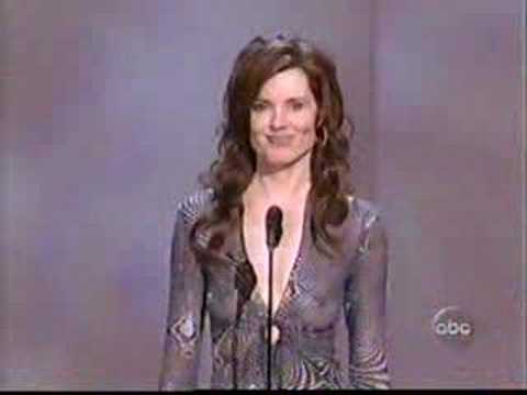 Geena Davis Emmy Awards 2000. 0:18. Dec. 23, 2006 Geena Davis Emmy Awards 2000. 0:18. Dec. 23, 2006