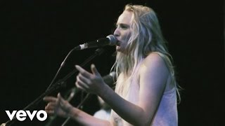Watch Lissie Pursuit Of Happiness video