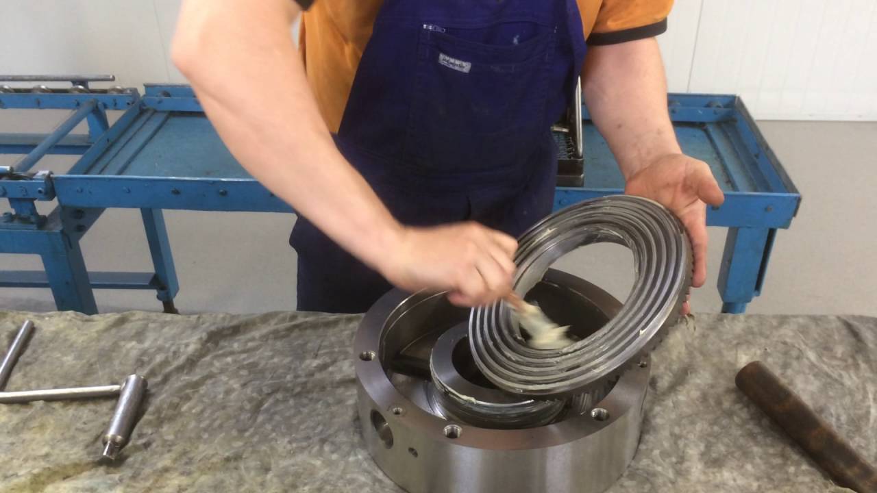 Greasing a Chuck