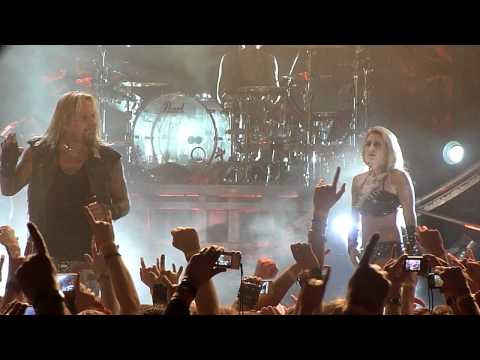 Home Sweet Home/Kickstart My Heart (Live in Moscow, 2012)
