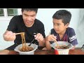 Lần Đầu Ăn Lẩu Tự Sôi Siêu Cay Có Gì Đặc Biệt Bên Trong Gói Hóa Chất Tự Sôi | TQ97
