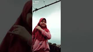 Tiktok Hijab Dance