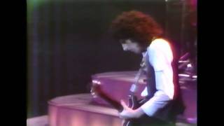 Watch Queen Jailhouse Rock (Live) video