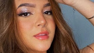 Mel Maia De Biquíni Exibe Estilo E Encanta A Todos