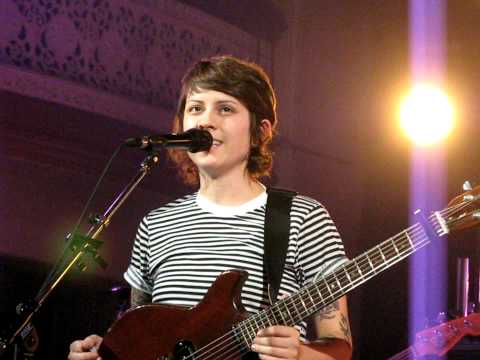 8/21 Tegan Sara - Hell + New Music...Could Be Awkward @ Rifflandia, Victoria, BC 9/25/09