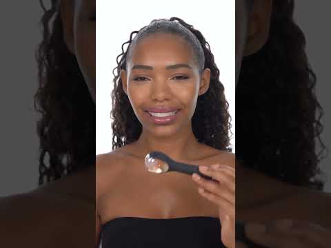 SmartAppGuided™ MicroNeedle Face Roller | 9 in 1 SmartAppGuided™ MicroNeedle Face Roller | 9 in 1