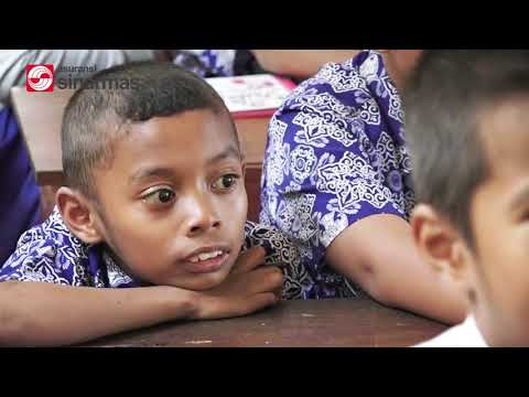 VIDEO : literasi keuangan asuransi sinar mas di 8 sekolah dasar merauke, papua - pt.pt.asuransi sinar masmelakukan kegiatan literasi keuangan di 8 sekolah dasar, merauke, papua, yang bersinergi dengan bank ...