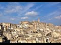 Matera a barlanglakások városa.
