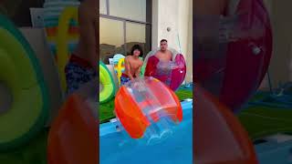 سباق العوامات الضخمه 😂😂