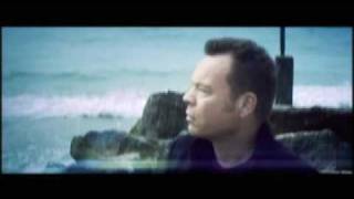 Watch Ali Campbell Out From Under video