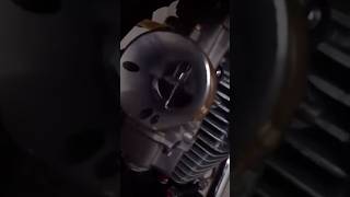Kuba Cg 250 Gaz Veri̇ldi̇ği̇nde Karbi̇ratörle Gaz Pi̇stonu Arasinda Oluşan Görüntü