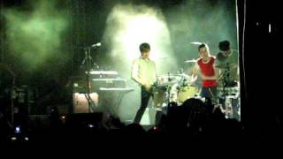 Watch Franz Ferdinand The Outsiders video