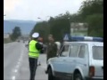 Polis böyle rezil oldu ! - KOMIK