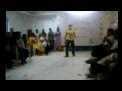 Tu Hai Meri Soniye Dance (Aai Pappi).3gp