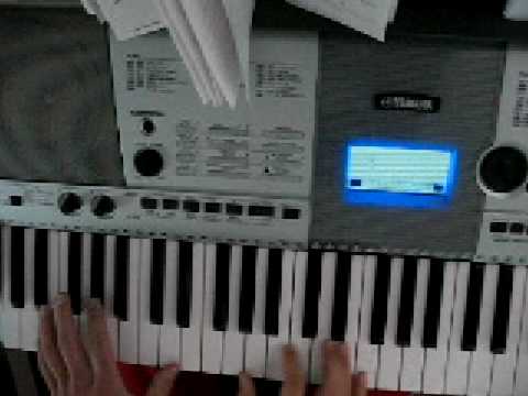 Comment jouer Jeune et con de Saez au piano