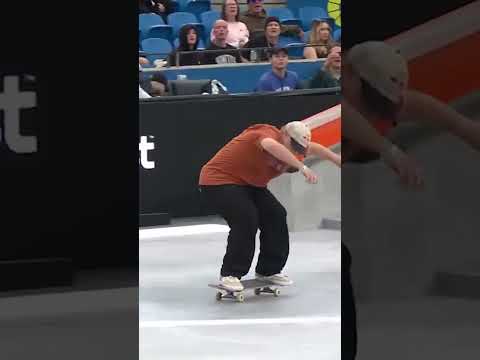 How’d Jamie Foy hang onto this one?! 😳