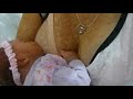 ممثلة عربية ترضع طفلها امام الكام شاهد صدرها الجميل