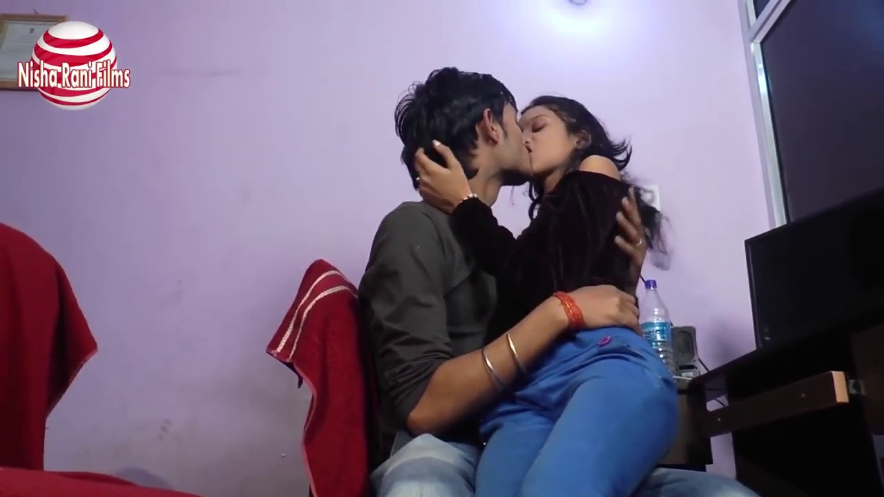 Indian amateur couple live webcam having