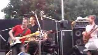Watch Arbolito Seria Miseria video