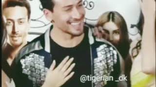Kissing Scene Tigershroff Ananya Pandey Tara Sutaria