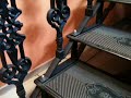 Чугунная лестница на косоурах с 