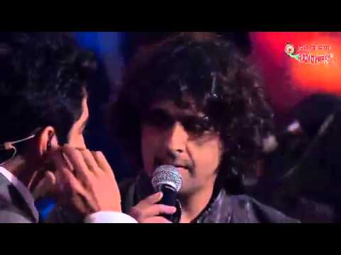 Sonu Nigam Mika and Ayushman performing the Jai Mata Di Medley...