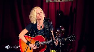 Watch Shelby Lynne Ill Hold Your Head video