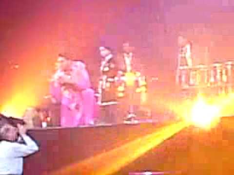 gurdas mann on cycle with bhagat singh live in wembly