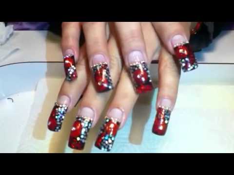 imagenes de uñas rojas con plata