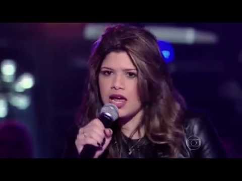 Tori Huang e Sarah Lorena cantam 'Flashlight' no The Voice Brasil