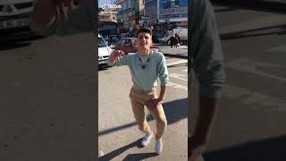 Ahhhhh Hasan Bana Bi̇r Ban Bu Adam Deli̇rmi̇ş