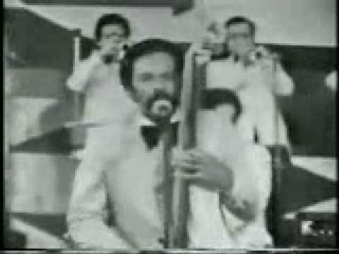 oscar-d-leon-la-mano.html